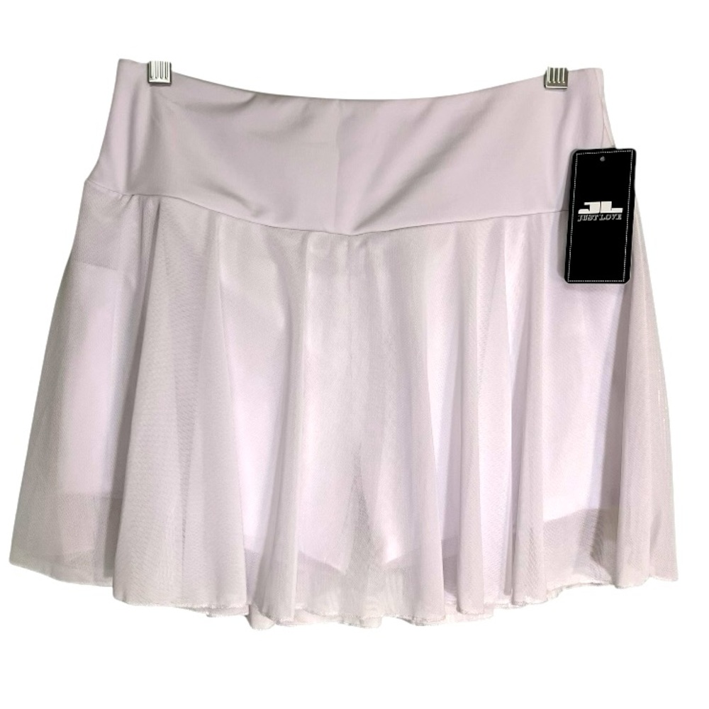 First Love White Women's Skort with Side pockets in the shorts. NWT